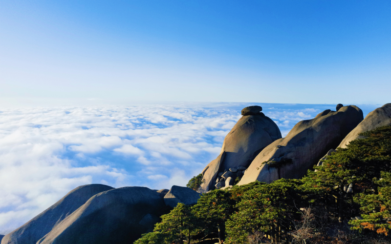 云托飛來(lái)峰.jpg